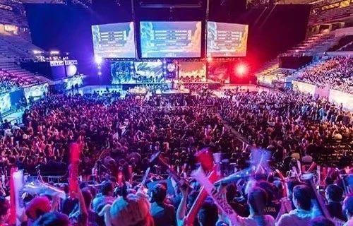 心中努力的 心中努力的