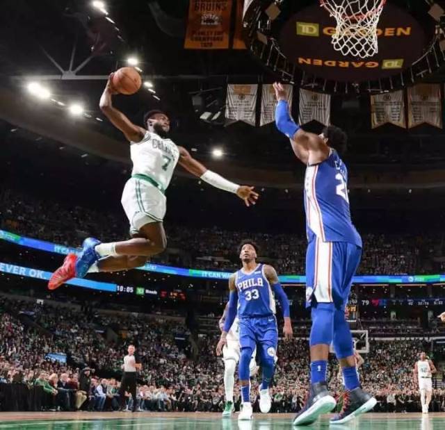 脚步和协防 脚步和协防