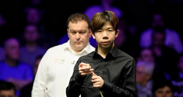 背后是克罗 背后是克罗